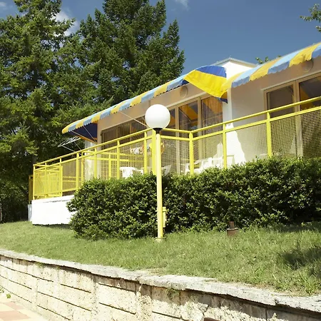 Magnolia Holiday park 3*
