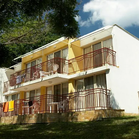 Magnolia 3*